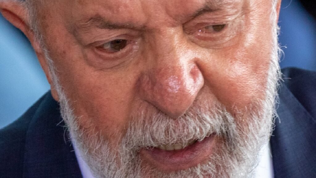 Gasto dinheiro cadeia Lula