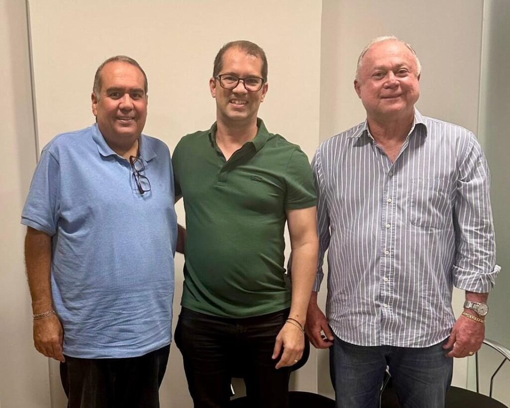 “Usou evento institucional como palanque político”