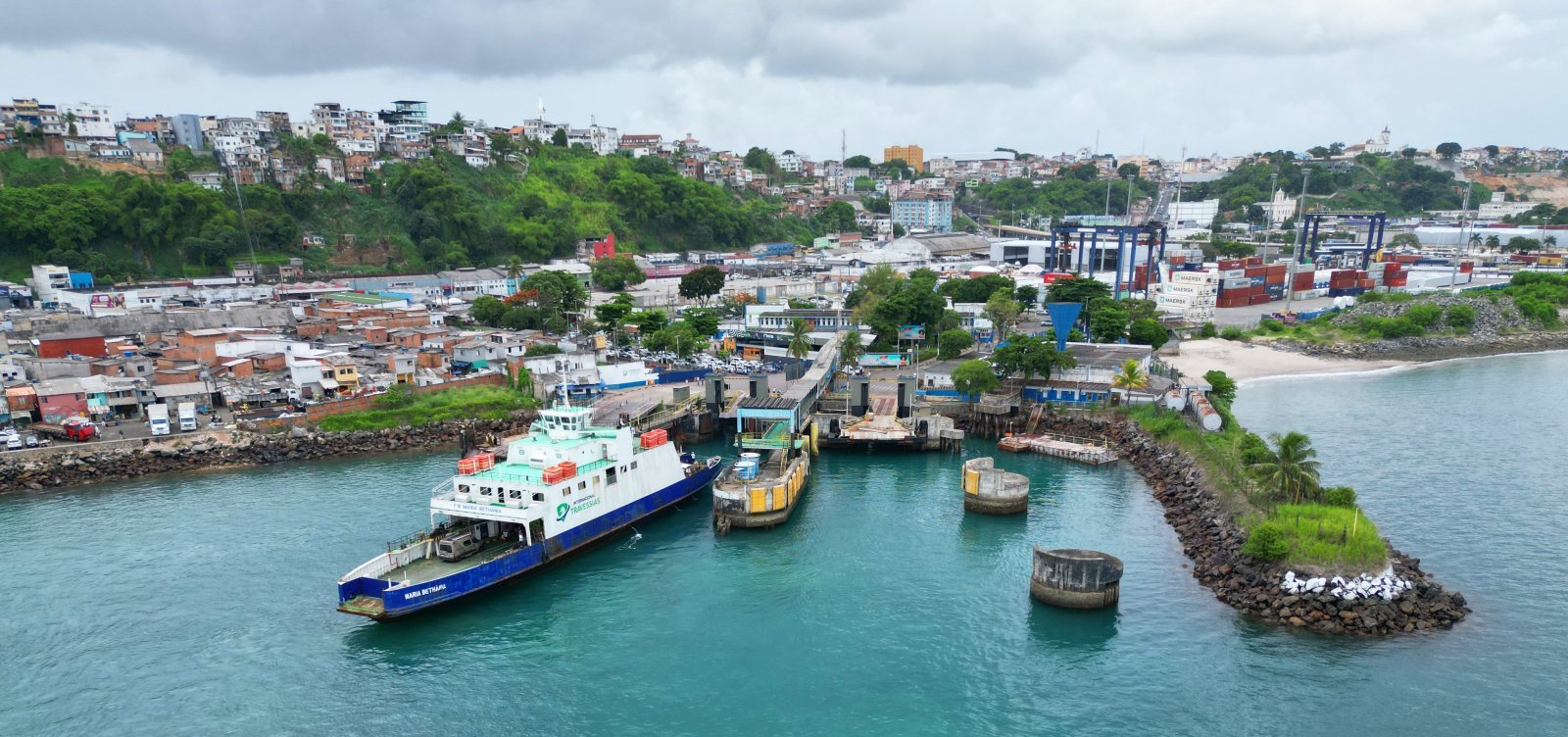 Após licitações desertas, governo da Bahia tenta comprar ferries sem concorrência
