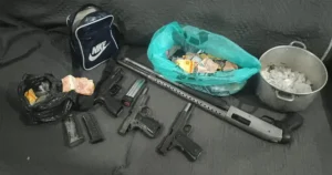 Megaoperação policial em Tancredo Neves termina com reféns libertados e 11 suspeitos presos