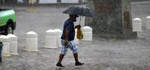 Inmet coloca Salvador e mais 162 cidades da Bahia em alerta de chuvas intensas; veja lista