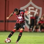 Com time principal, Vitória bate o Bahia de Feira e assume a vice-liderança do Baiano