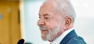 Lula defende uso de moedas locais no Brics e critica tarifas comerciais dos EUA