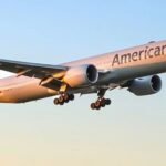 Avião da American Airlines pousa em Miami com marcas de bala e é retirado de operação