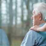 Novo exame de sangue detecta Alzheimer com 94,5% de precisão, aponta estudo