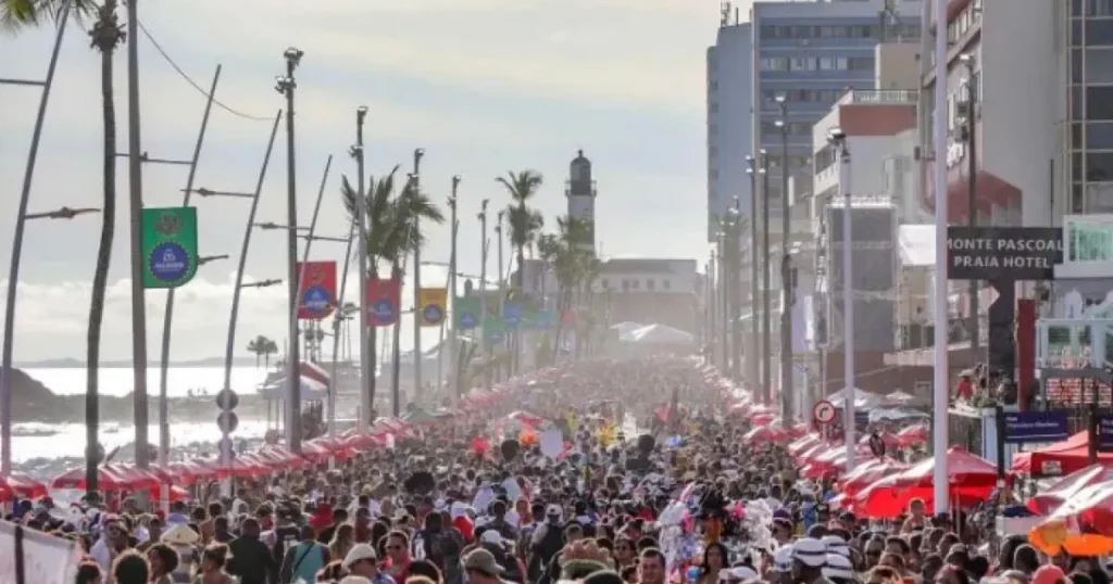Carnaval deve injetar R$ 12,4 bilhões na economia baiana, aponta Fecomércio