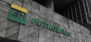 Petrobras diz estar preparada para oscilações no preço do petróleo em meio a tensões no Oriente Médio