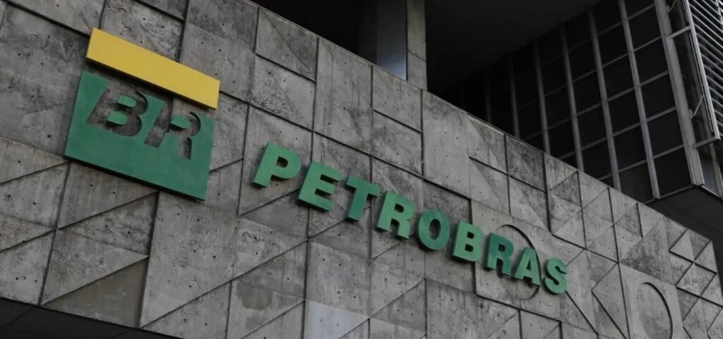 Petrobras anuncia aumento no preço do diesel para distribuidoras