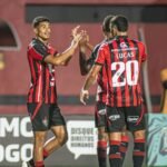 Vitória vence o Piauí e assume a liderança do grupo na Copa do Nordeste