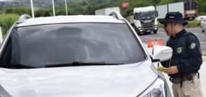 PRF fecha a Operação Tiradentes na Bahia com mais de 3,2 mil infrações e quase 8 mil pessoas fiscalizadas