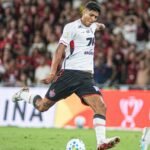 Vitória luta, mas perde para o Flamengo no Maracanã pela Copa do Brasil