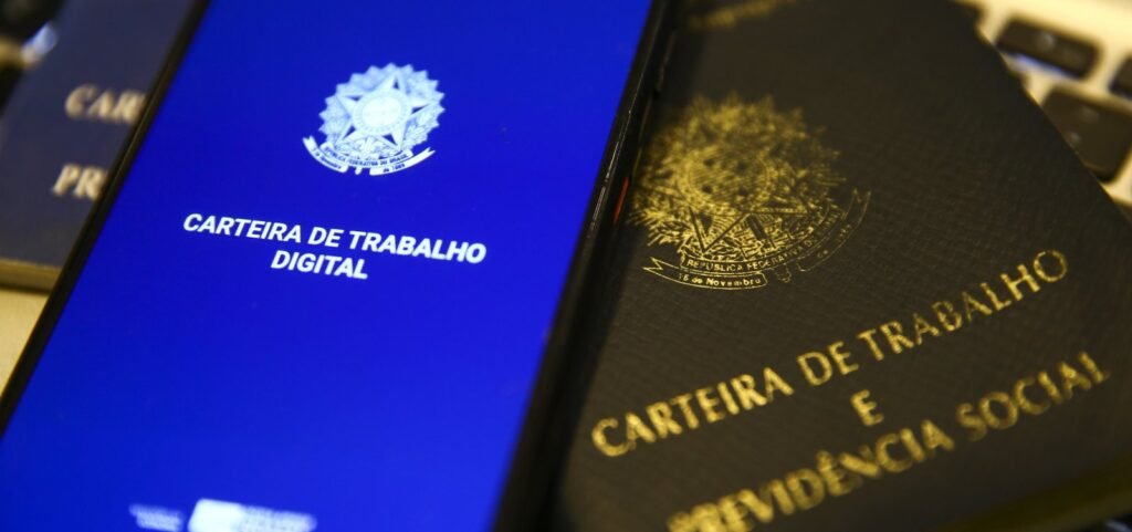 Genial/Quaest: 68% dos brasileiros apoiam fim da escala 6×1