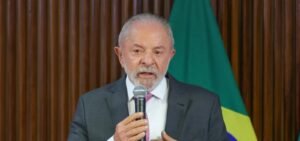 Lula cobra votação da PEC e diz que país verá “quem é quem” no Congresso