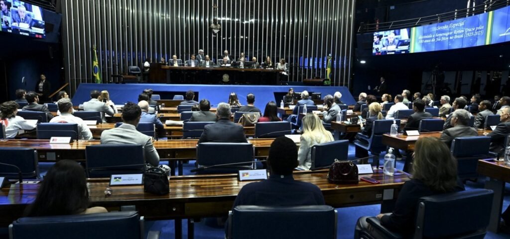 Câmara pode votar nesta quarta PEC para o fim da escala 6×1