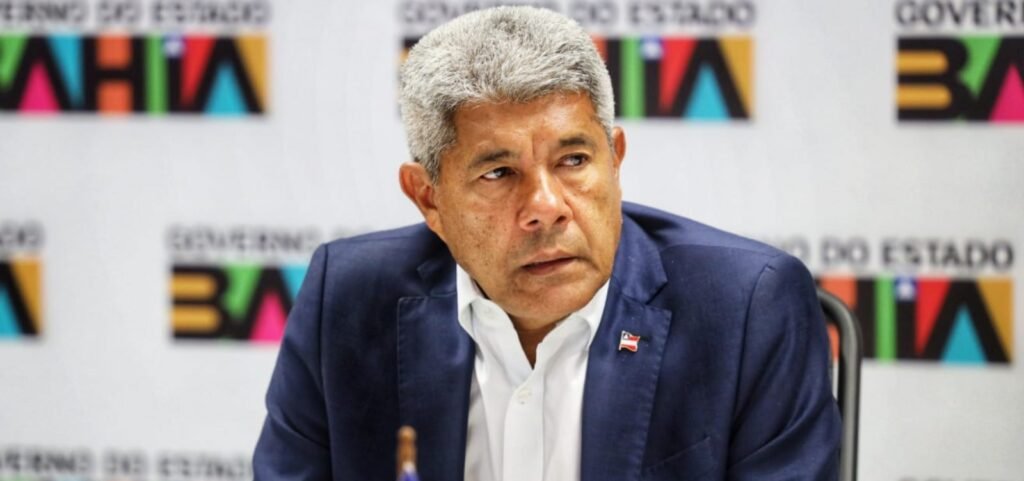 “Vitória histórica”, diz Jerônimo sobre aprovação da PEC do fim da escala 6×1