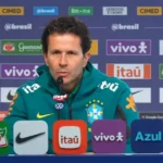 Médico da CBF confirma lesão grau 2 na panturrilha de Neymar, que vira dúvida para estreia do Brasil na Copa
