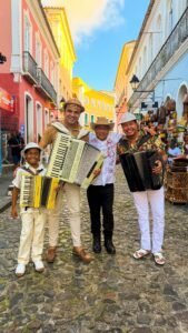 Virgílio lança música inédita para o São João 2026 em parceria com Chambinho e produtores de SAJ