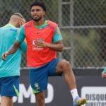 Após lesão, Wesley é cortado da Seleção Brasileira e está fora da Copa