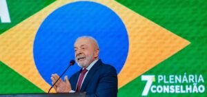 Lula anuncia avanço em acordo energético entre Petrobras e estatal mexicana