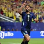 Brasil resolve no primeiro tempo, vence o Haiti e assume a liderança do grupo