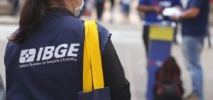 IBGE abre seleção com mais de 9 mil vagas temporárias e salários de até R$ 5,2 mil