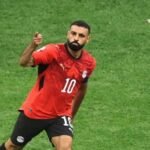Com pênalti perdido e gol anulado, Egito segura o Irã e conquista vaga inédita no mata-mata da Copa