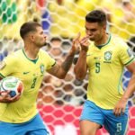 Nos acréscimos, Brasil vence o Japão de virada e avança para as oitavas de final