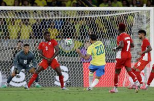 Brasil goleia Panamá em despedida antes de viagem para Copa do Mundo
