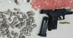 Confronto com a PM termina com dois mortos e apreensão de armas e drogas em Vera Cruz