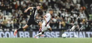 Bahia reage com a “Lei do Ex” e empata com o Atlético-MG na Arena MRV