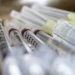 França promulga lei que cria direito à assistência para morrer