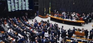 Número de candidatos a deputado federal cai 28% em relação a 2022