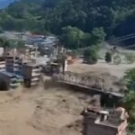 Enchentes deixam 919 mortos e quase 4,8 mil desaparecidos entre Nepal e China