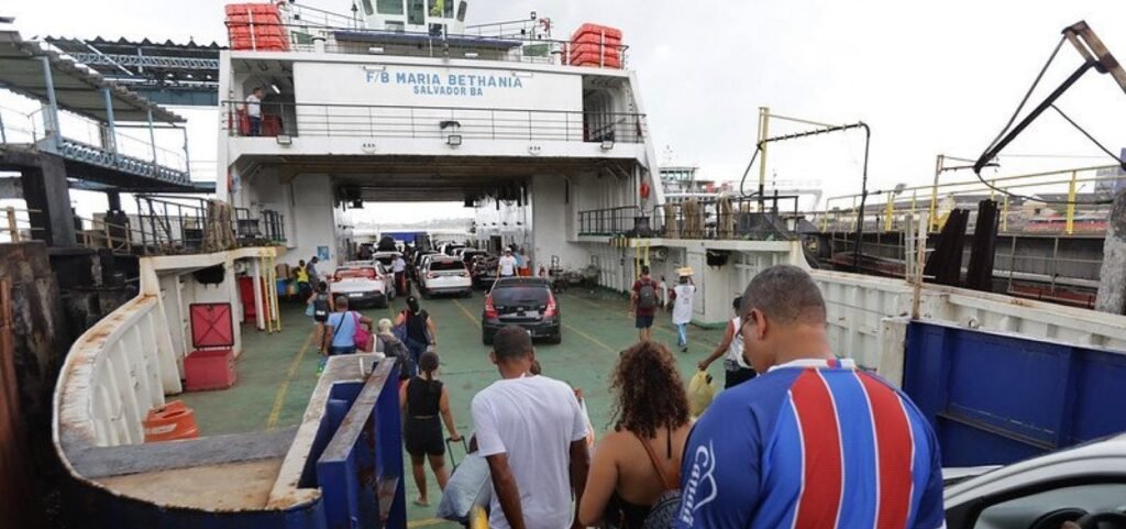 Ferry-Boat tem espera de mais de quatro horas em Salvador antes do feriadão