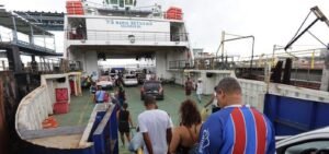 Ferry-Boat tem espera de mais de quatro horas em Salvador antes do feriadão