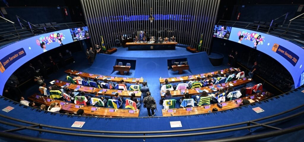 Dois terços do Senado serão renovados neste domingo; veja candidatos na Bahia