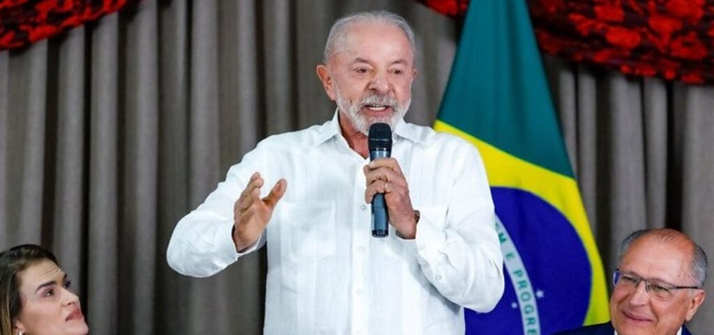 Lula anuncia medidas para reduzir dívidas e ampliar crédito para MEIs
