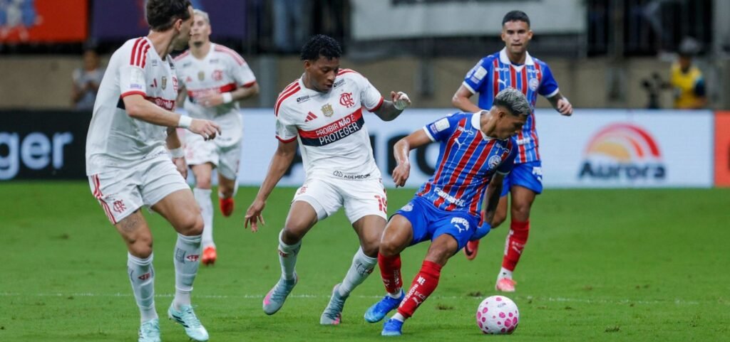 Bahia é derrotado pelo Flamengo na Fonte Nova e cai duas posições na tabela