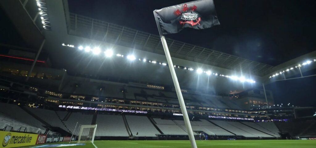 Corinthians x Vitória: onde assistir, prováveis escalações e arbitragem