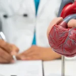 Uma pessoa morreu por doença cardíaca a cada 72 segundos no Brasil em 2026, segundo dados da SBC